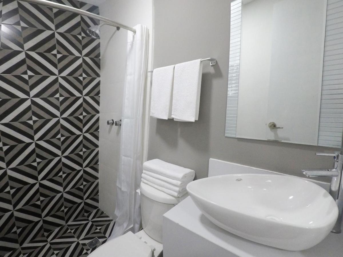 Casa Moderna Equipada Como En Pequeno Hotel Hab 4 Monterrey Eksteriør bilde