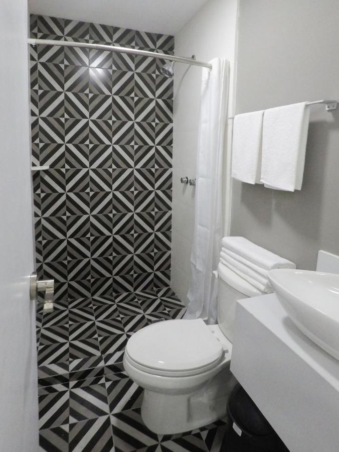 Casa Moderna Equipada Como En Pequeno Hotel Hab 4 Monterrey Eksteriør bilde